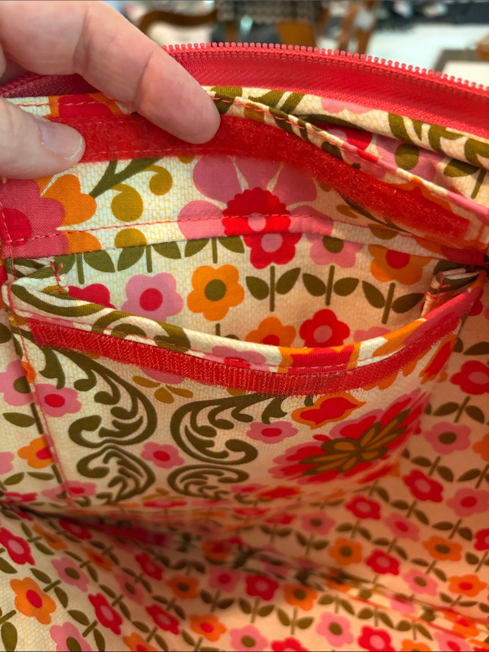 Vera Bradley Floral Quilted Laptop Case in Pink, Orange & Olive - Picture 3 of 6